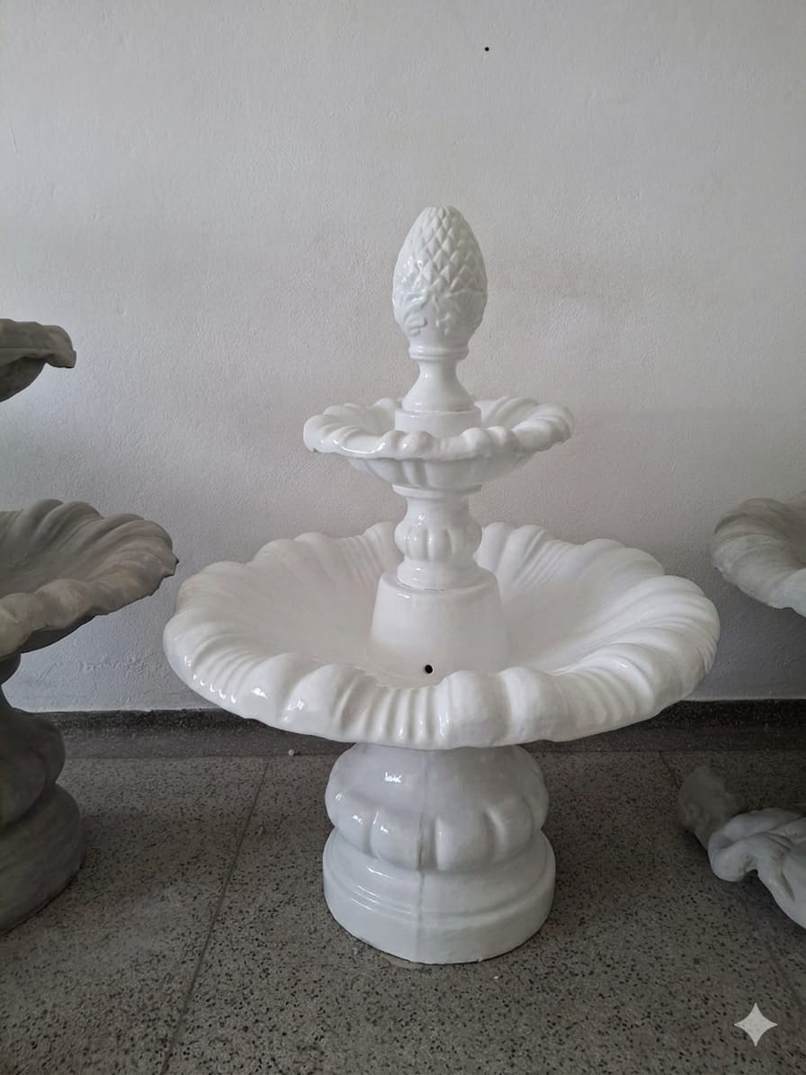 Fonte Pinha Com Andar