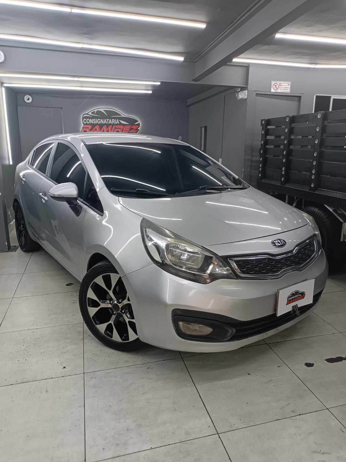 Kia Rio UB EX