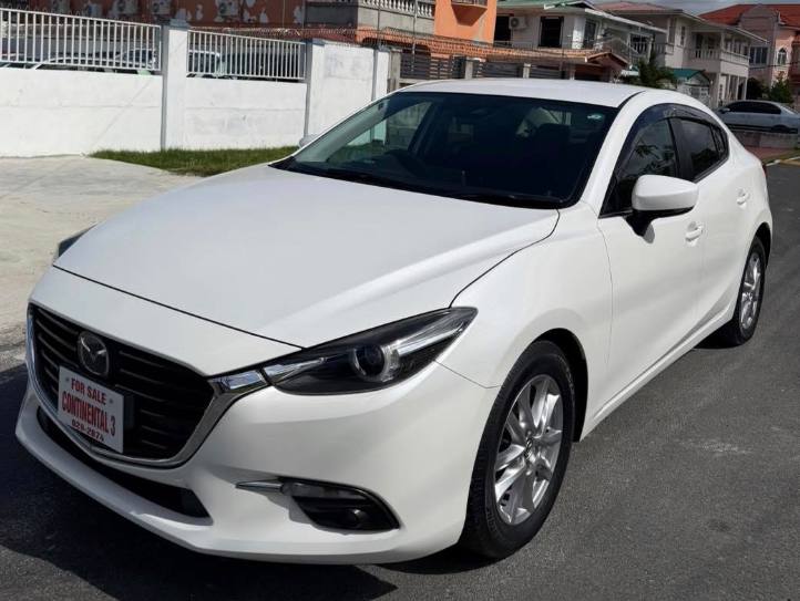 Mazda 3 Sedan