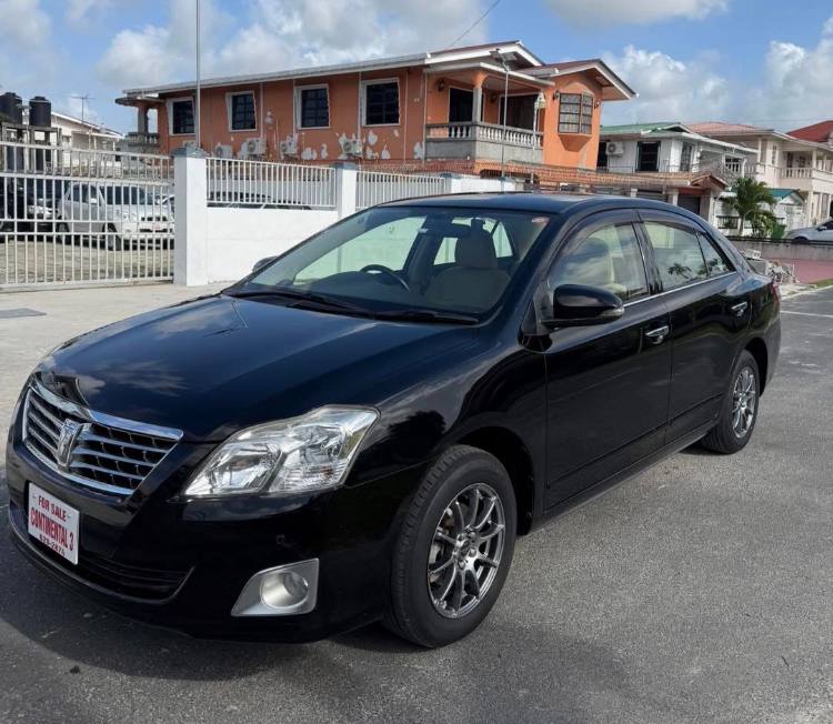 Toyota Premio Sedan