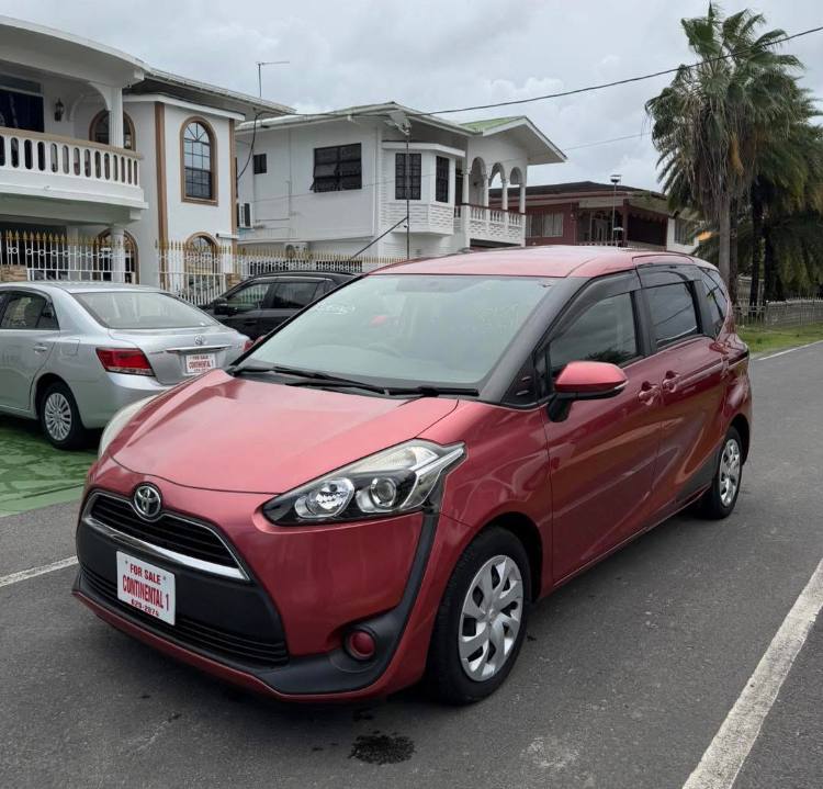 Toyota Sienta Compact MPV