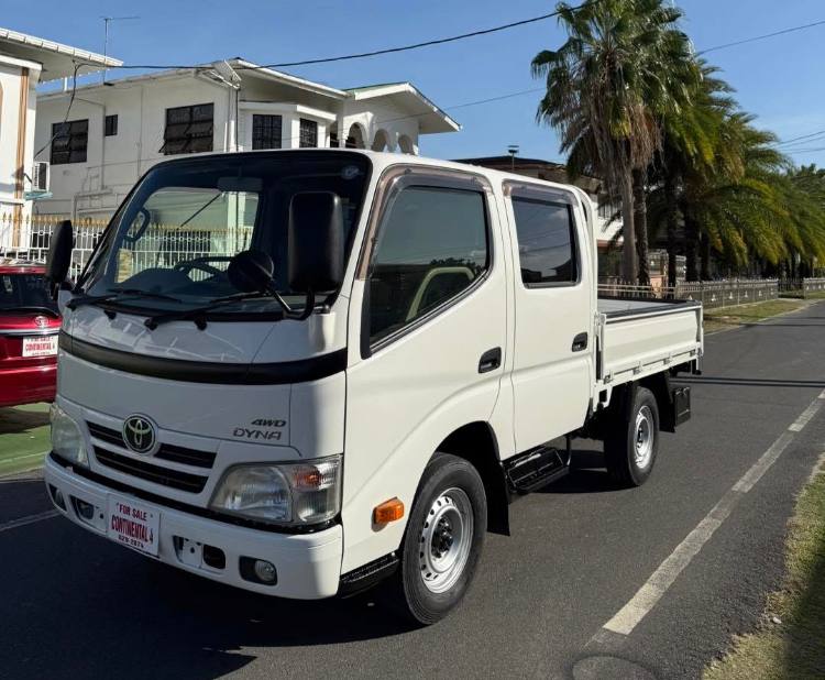 Toyota Dyna Double Cab Truck