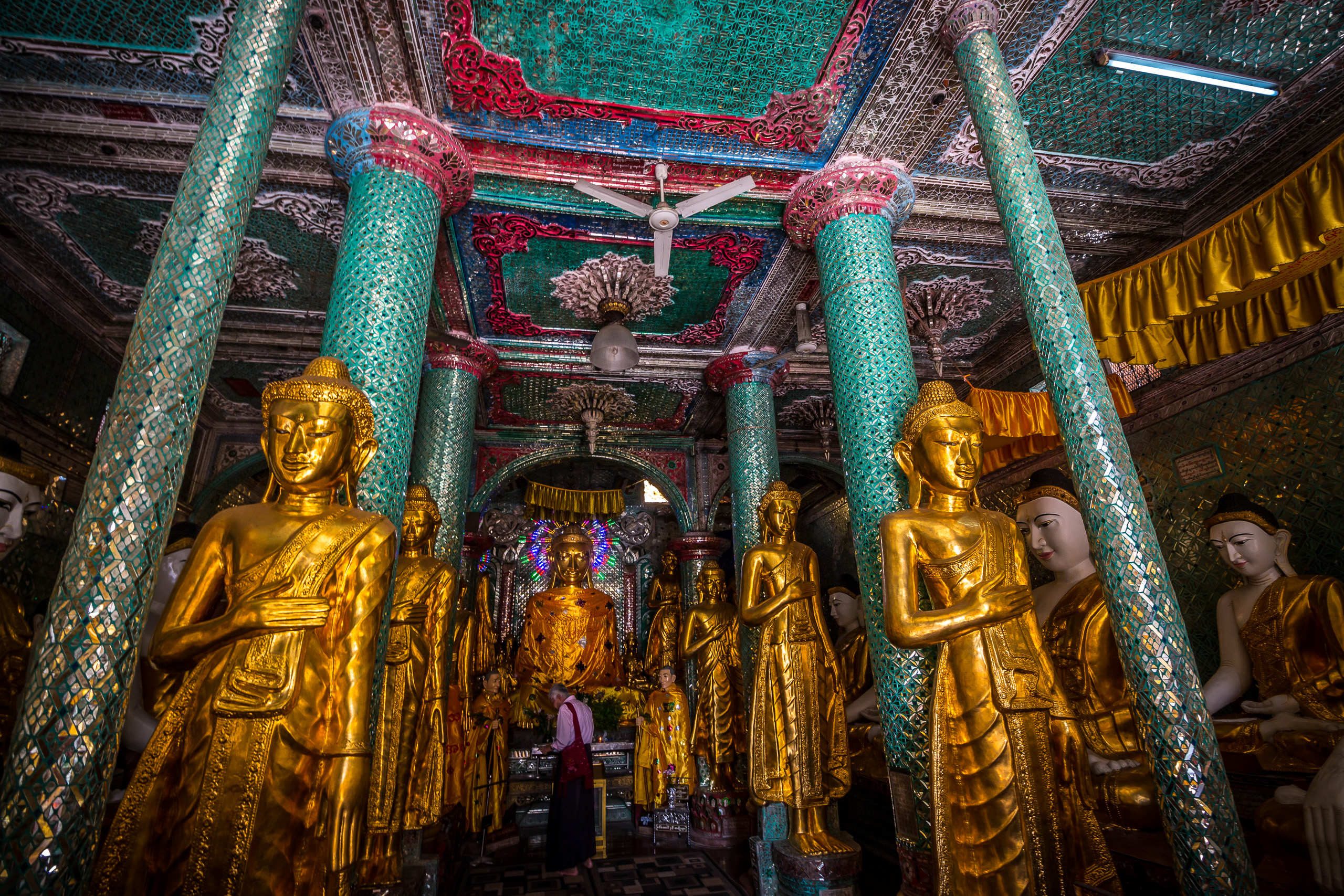 Golden Buddha Statues Photo Print