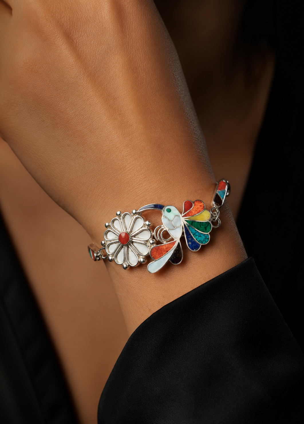 Pulsera de Plata con Colibrí y Flor