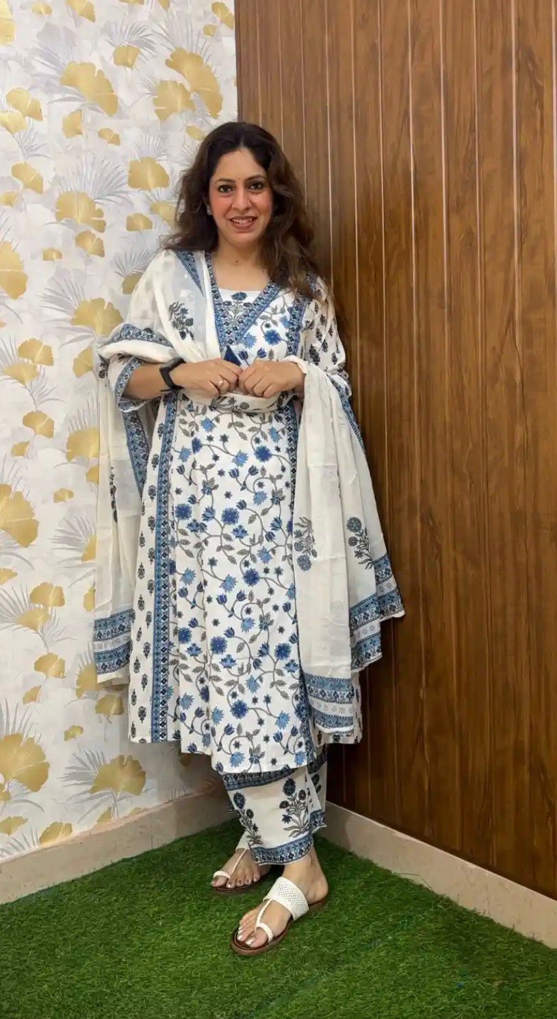 Women Floral Printed Cotton Kurta with Palazzo & Dupatta