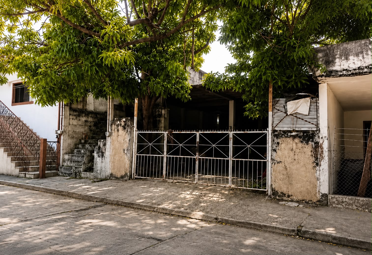 Terreno con contrucción en Venta 