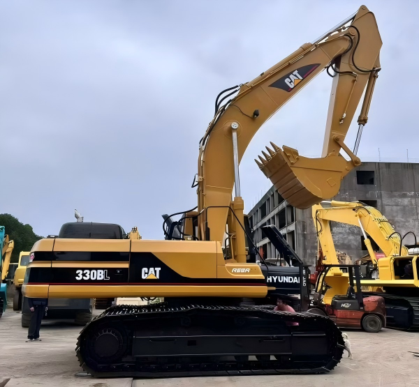 大型挖掘机 Large excavator