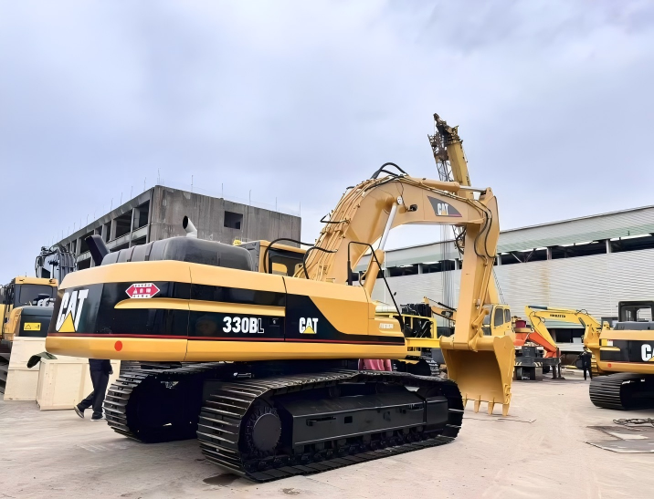 大型挖掘机 Large excavator