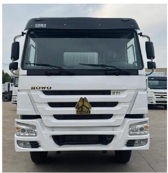 豪沃6X4 厢式载货车 HOWO6X4  Van Truck