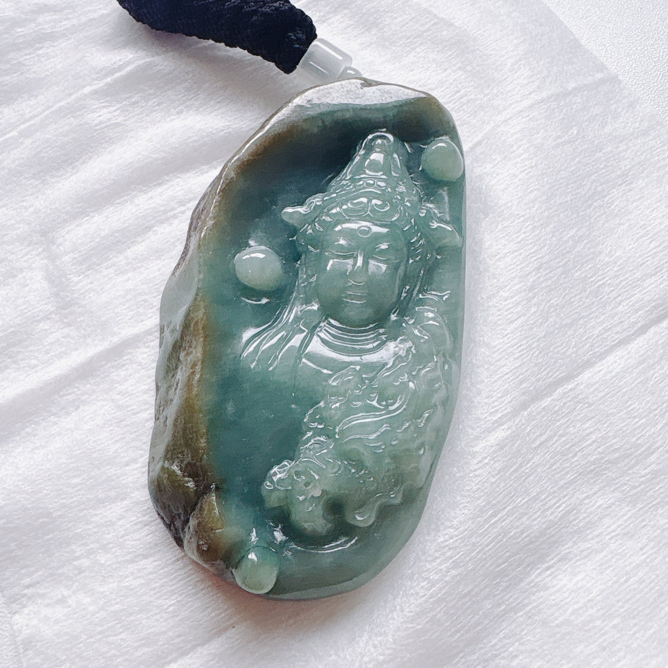 79mm Green Sugar-Brown Jadeite Guanyin Dragon Pendant