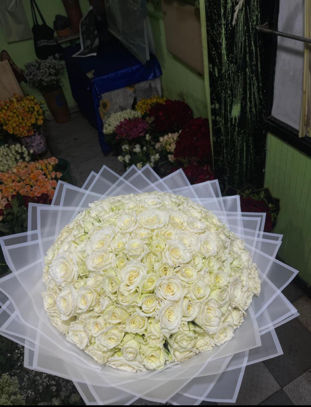 Bouquet de roses blanches