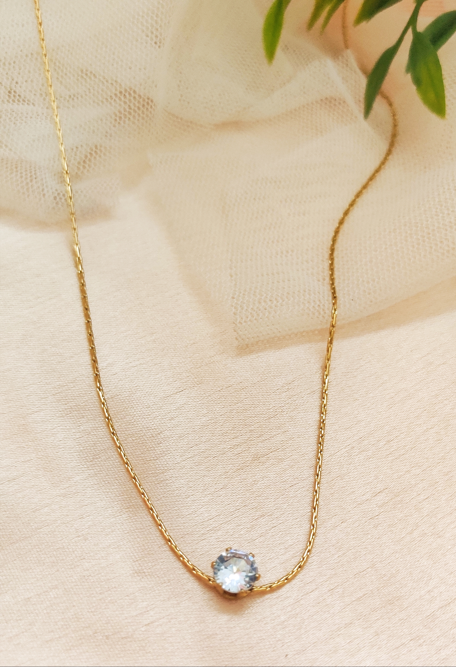 Elegant Timeless Solitaire Pendant Necklace