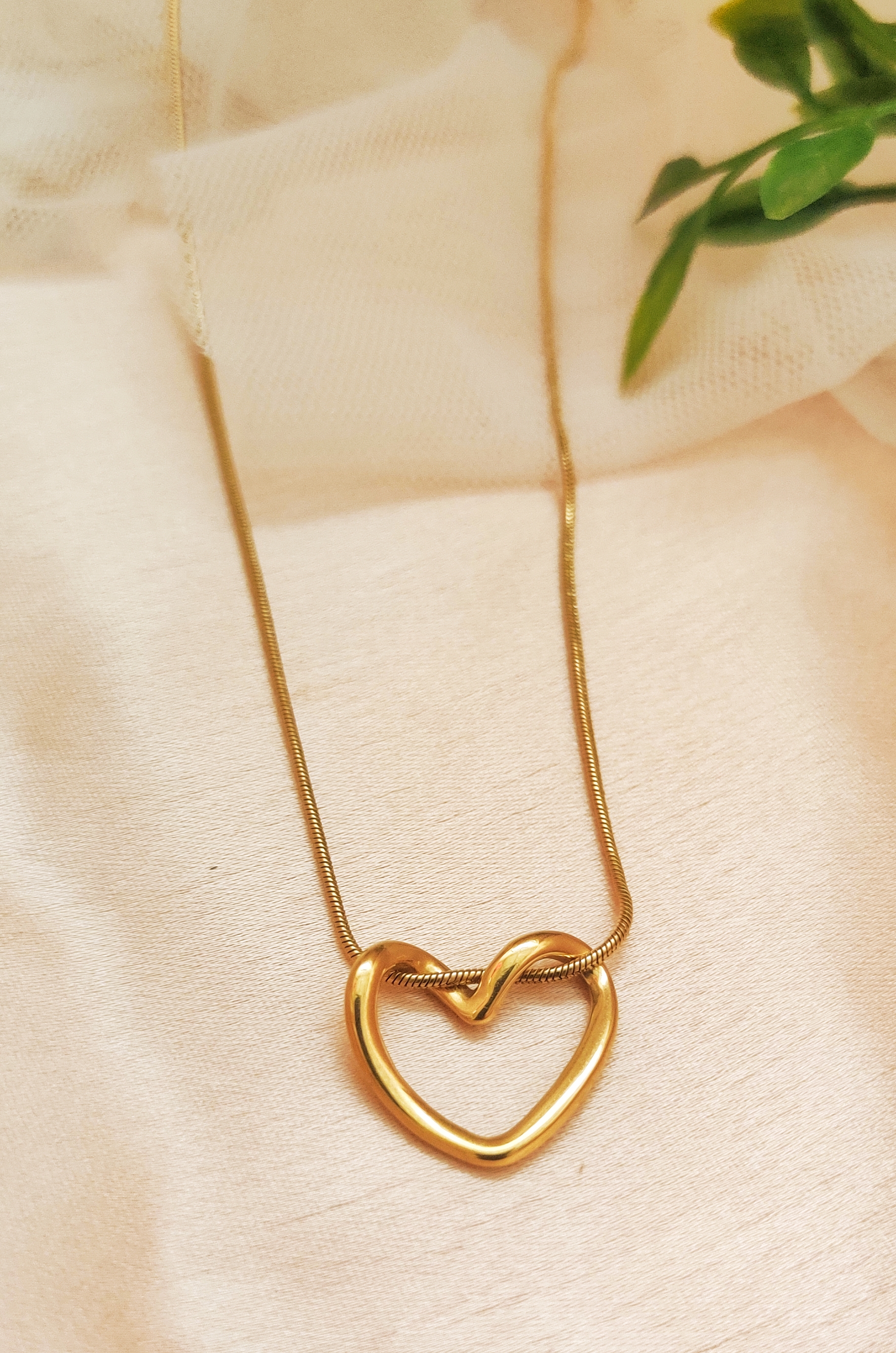 Golden Heart-Shaped Pendant Necklace