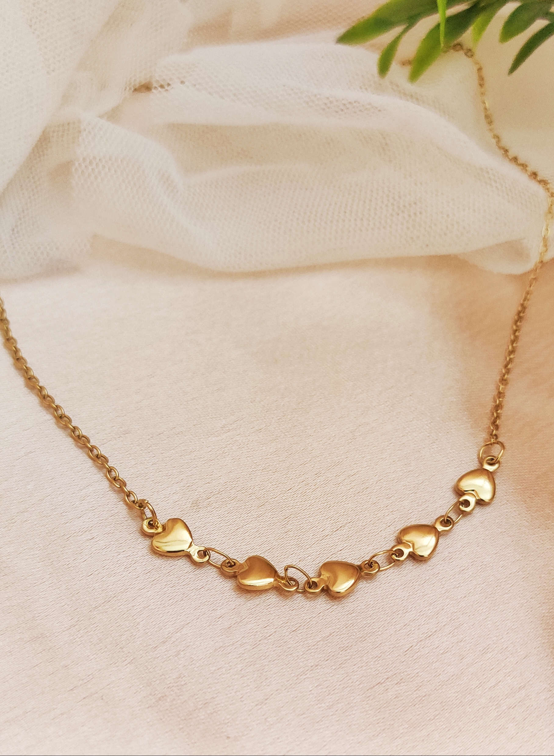 Gold Heart-Link Chain Necklace