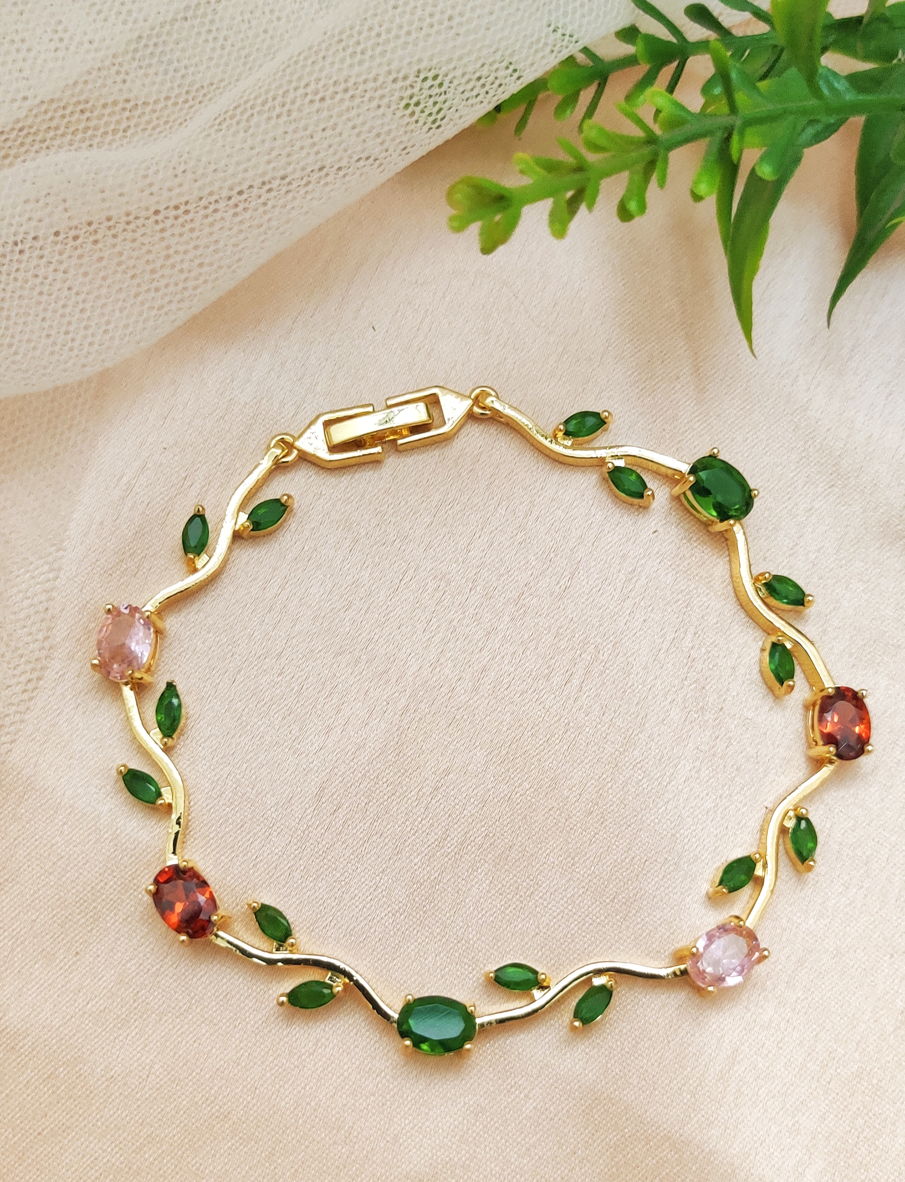 Green Red Tulip Vine Gemstone Bracelet