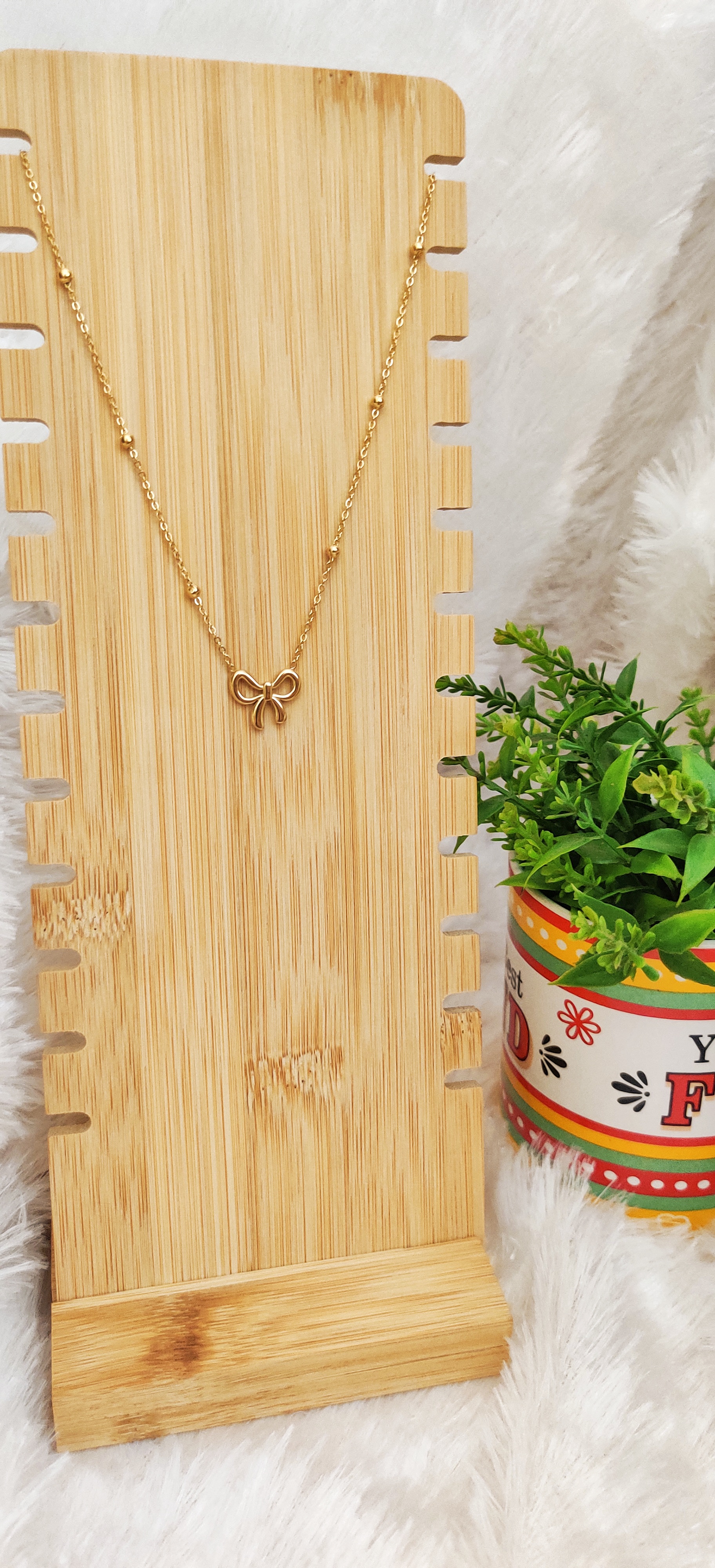 Gold Bow Pendant Necklace