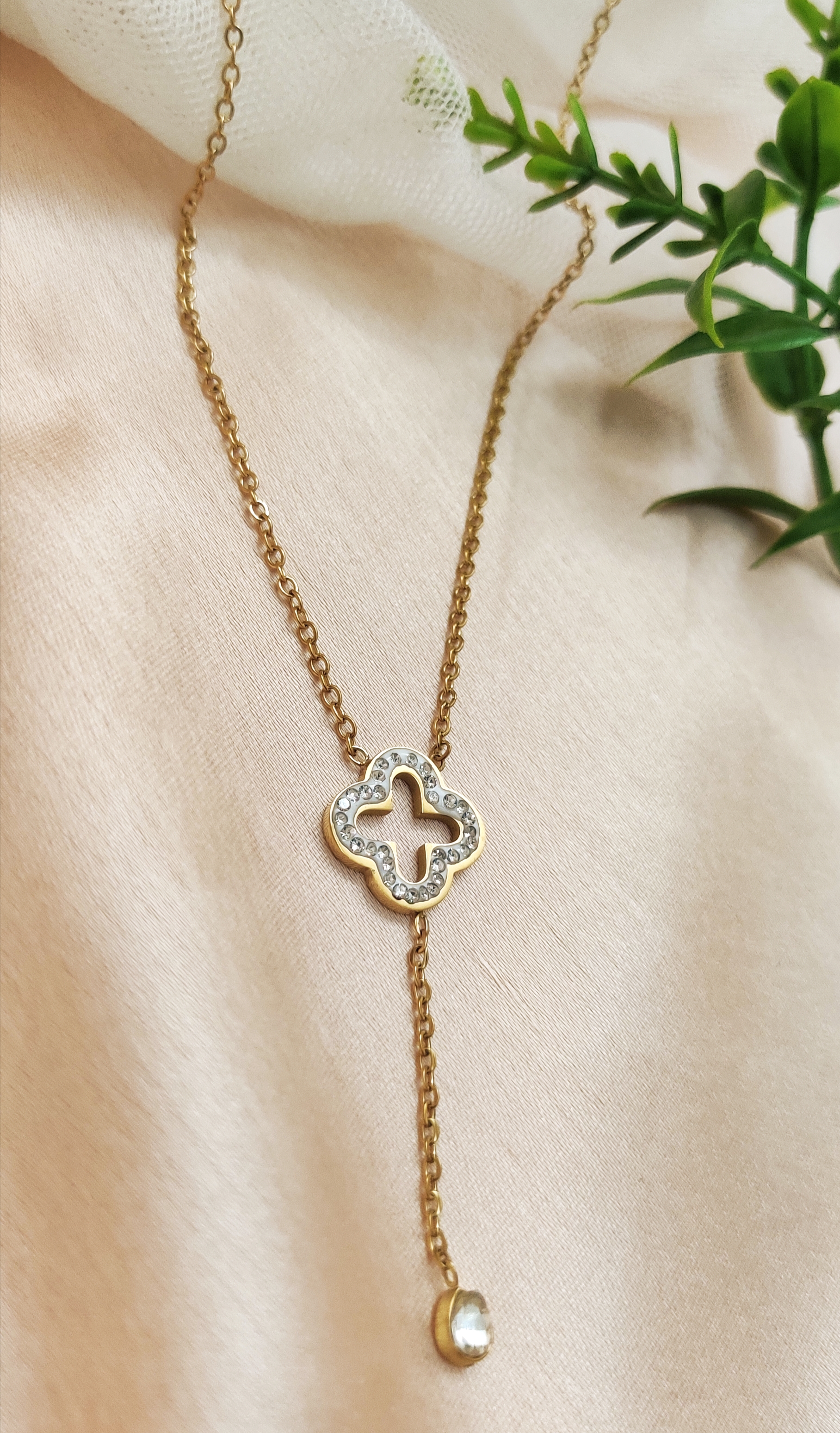 Elegant Clover Drop Necklace