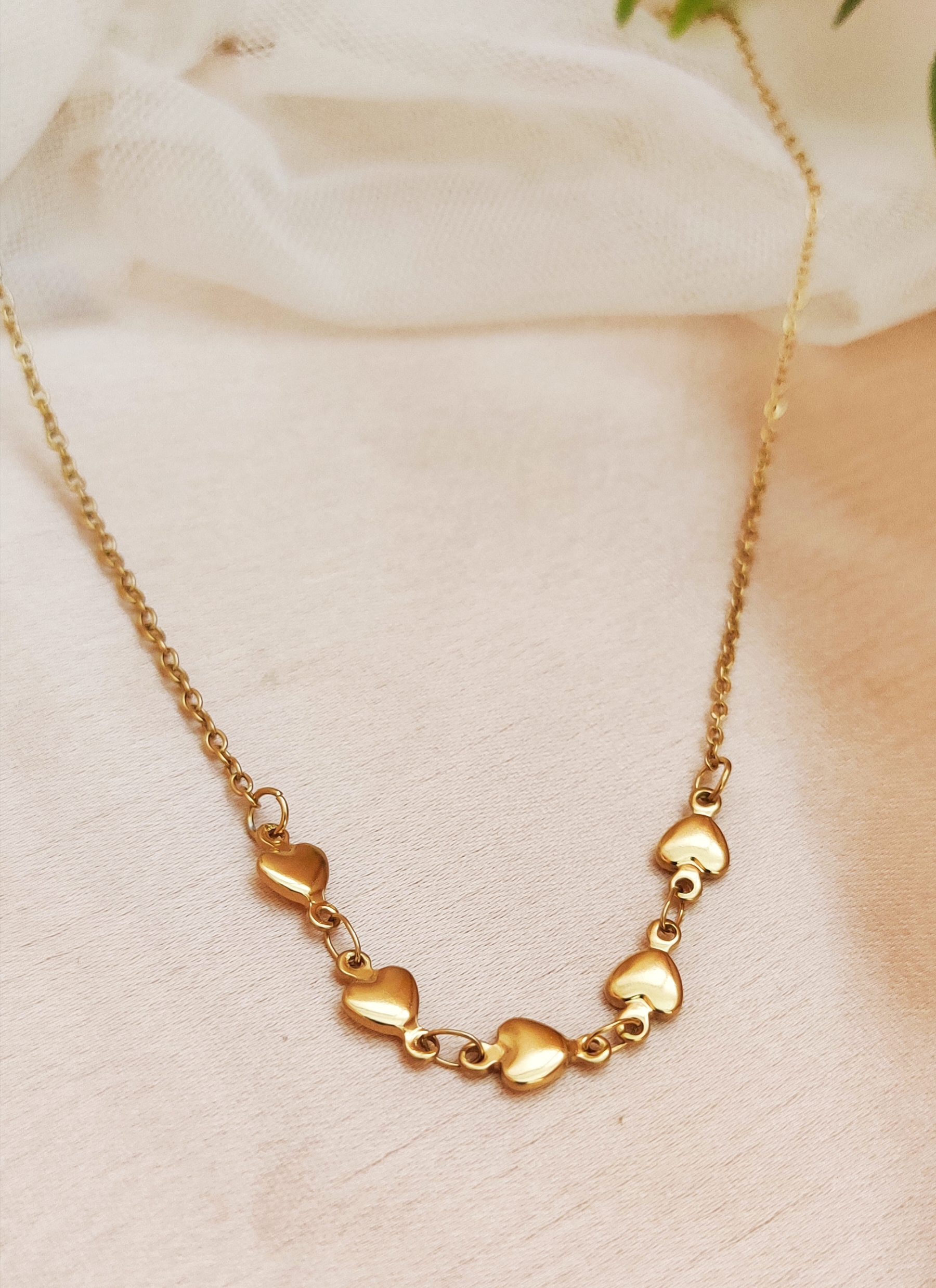 Gold Heart-Link Chain Necklace