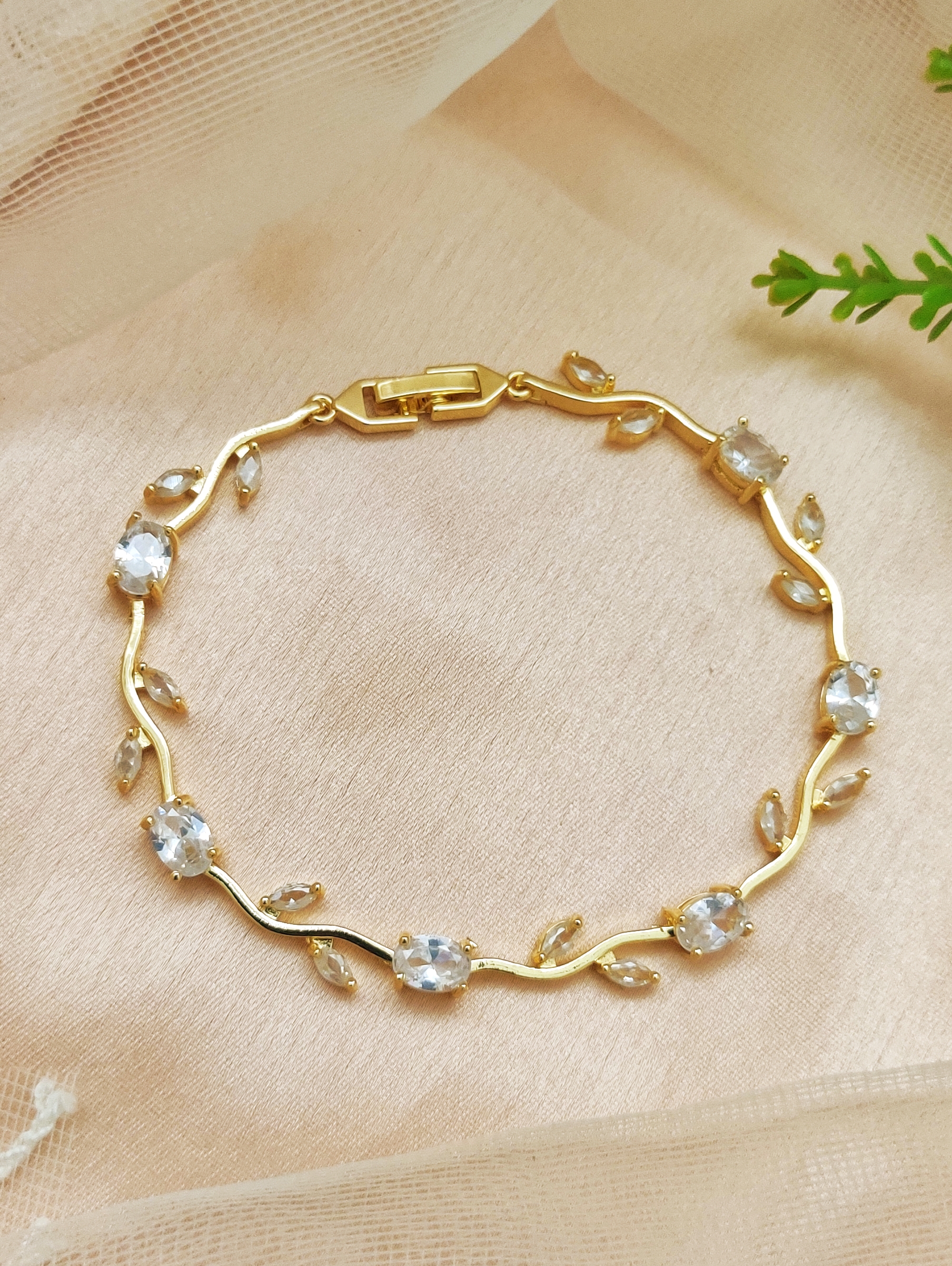 Elegant White Tulip Vine Bracelet