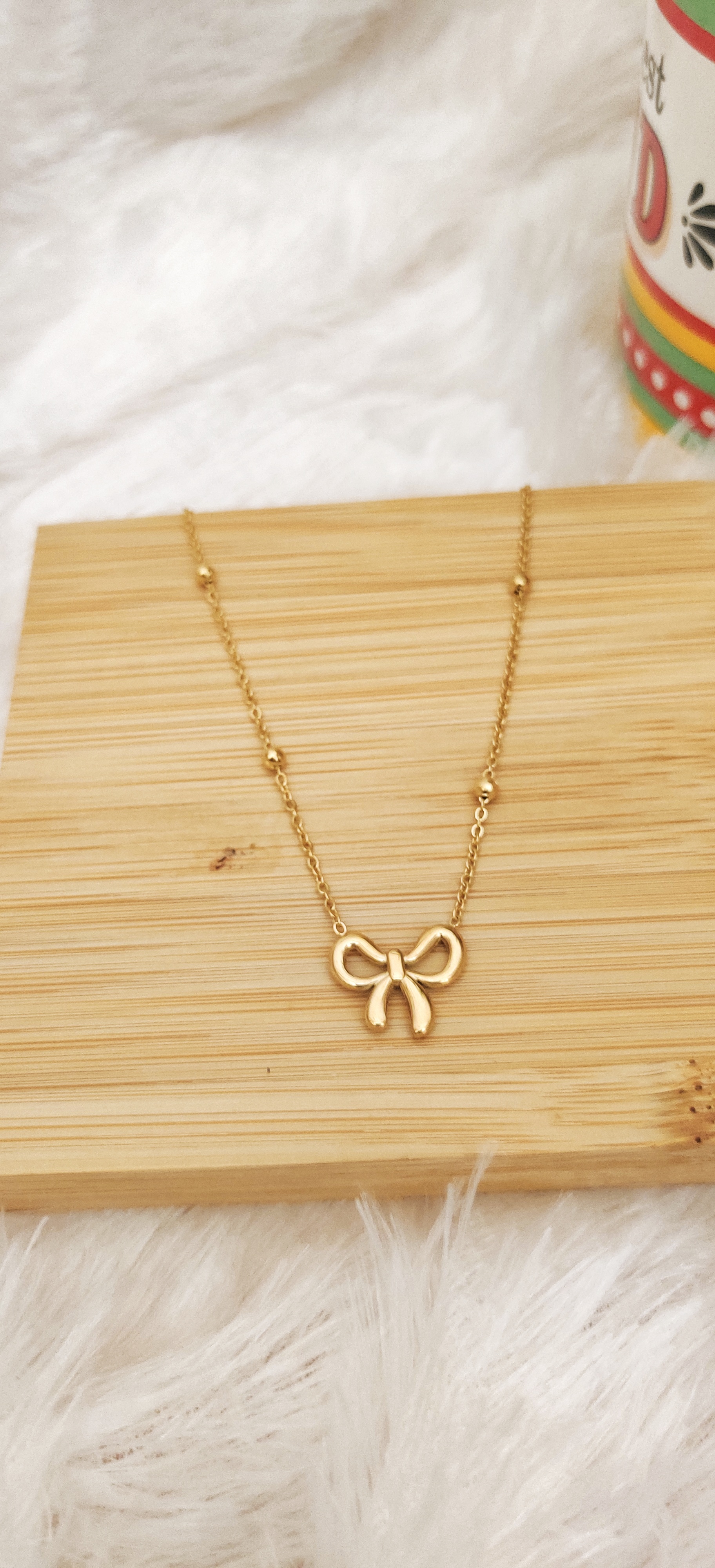 Gold Bow Pendant Necklace