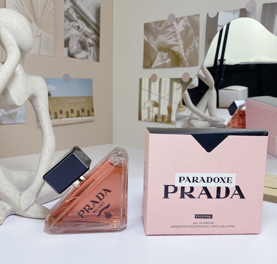 Prada Paradoxe Intense Eau de Parfum
