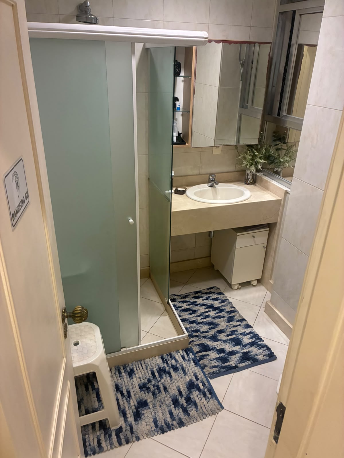 Apartamento Espaçoso em Localização Privilegiada em Copacabana