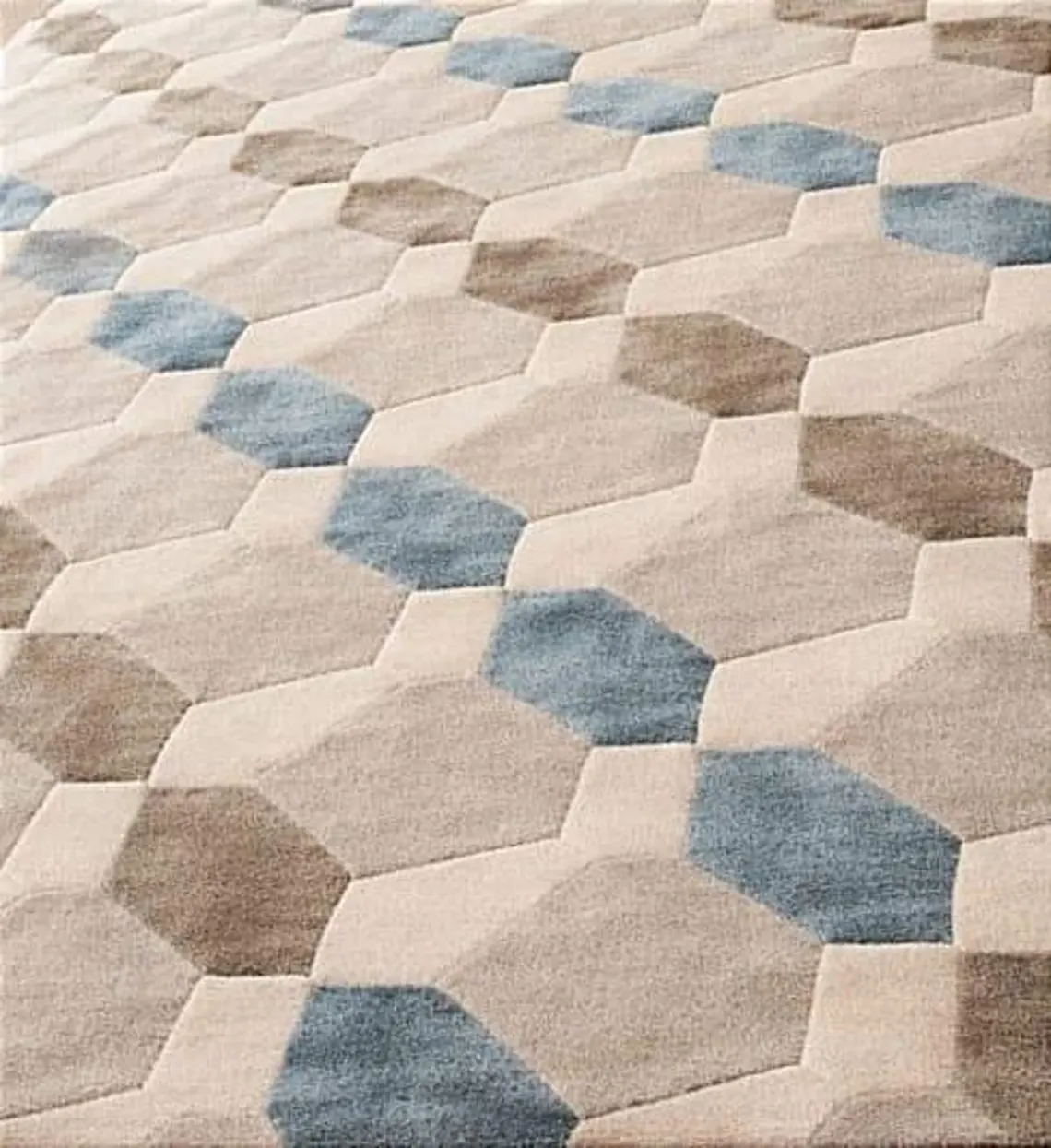 Geometric Patterned Area Rug