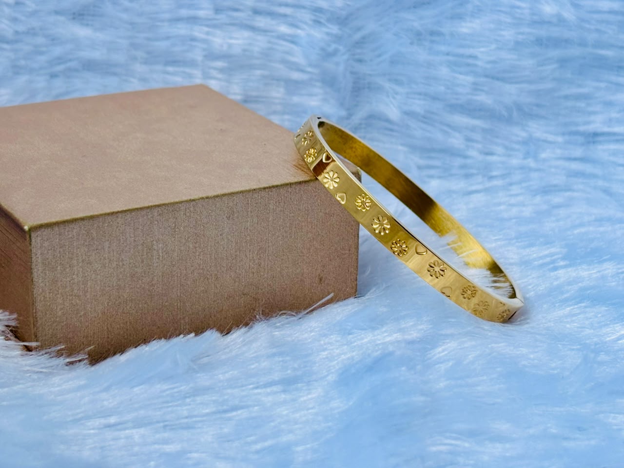 Floral Engraved Gold Bracelet