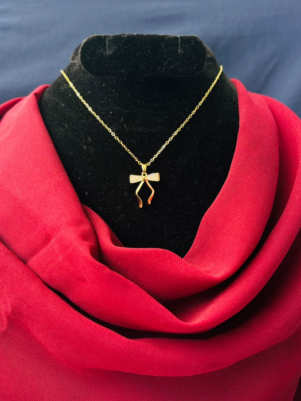 Elegant Bow Pendant 