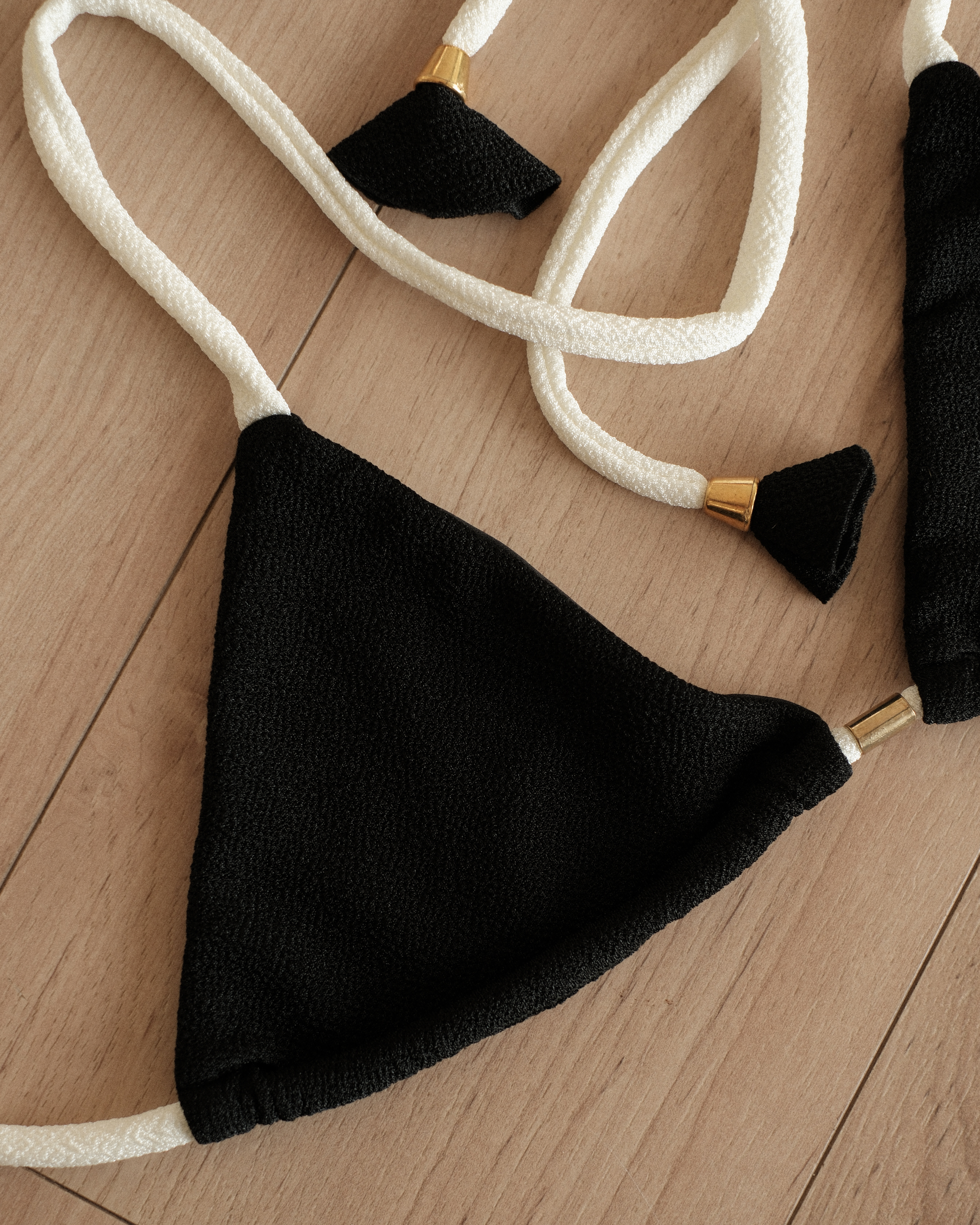 BIKINI PERIGOSO