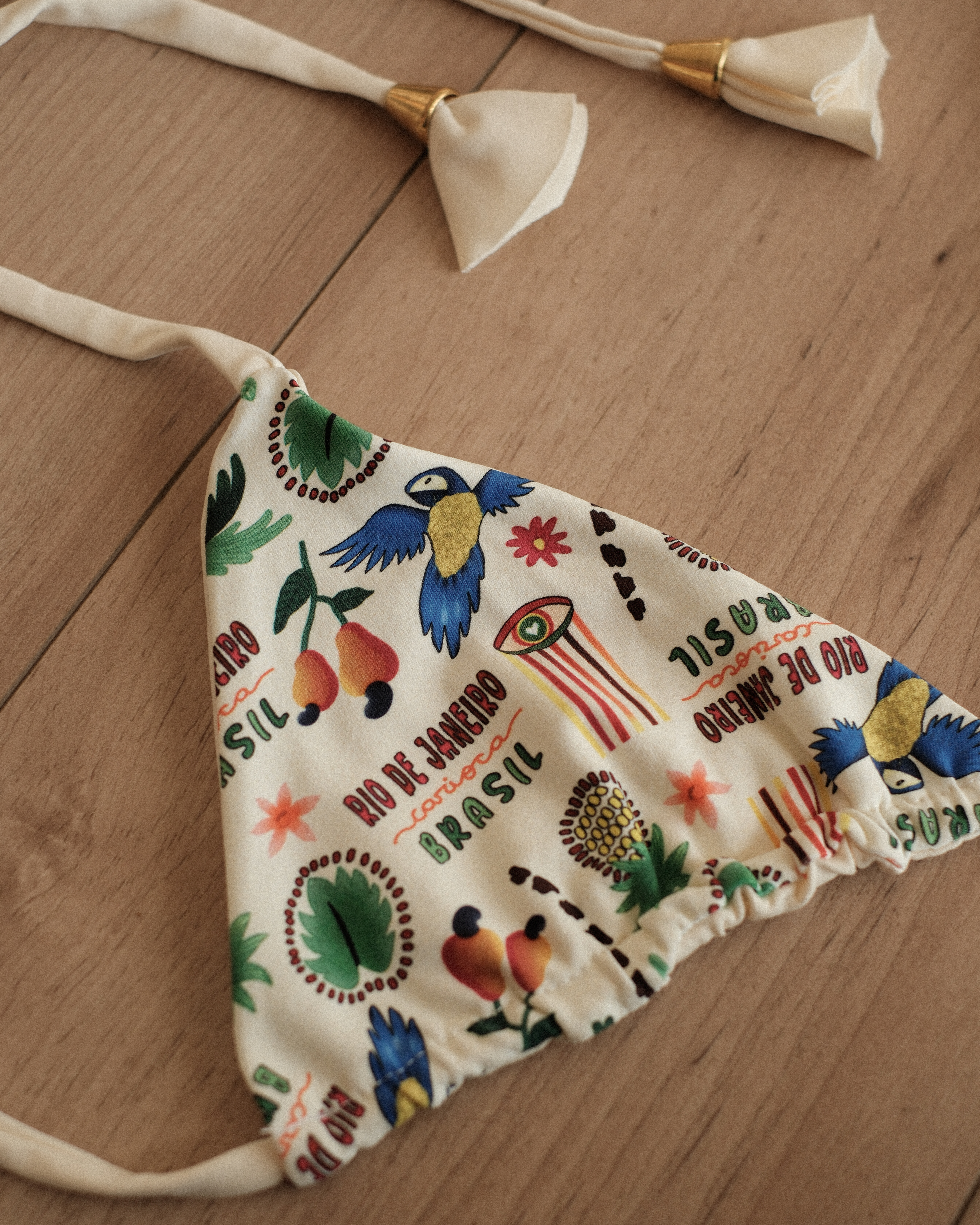 BIKINI PARATY
