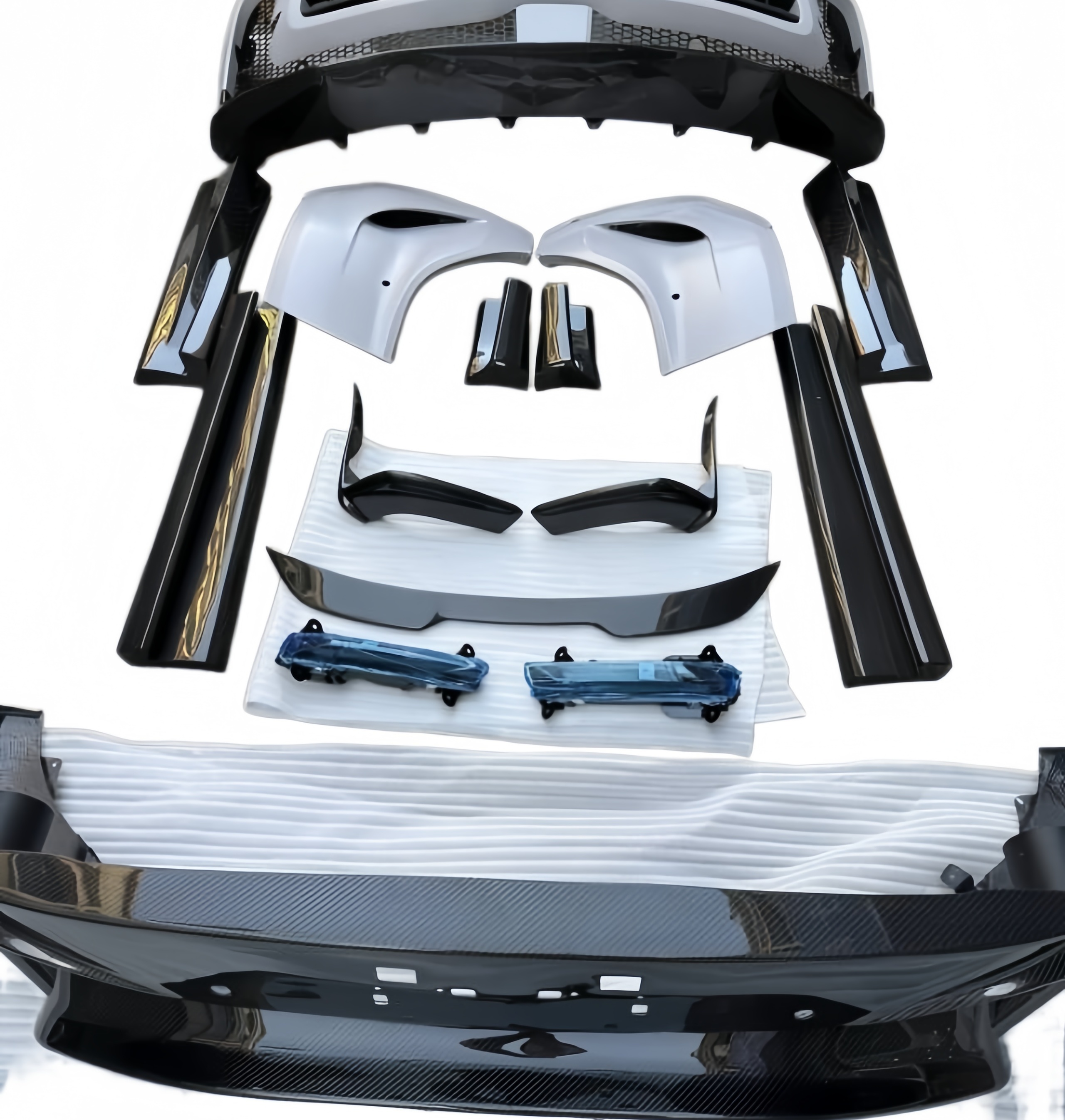 DBX 707 Style Dry Carbon Fiber Aero Kit for Aston Martin DBX