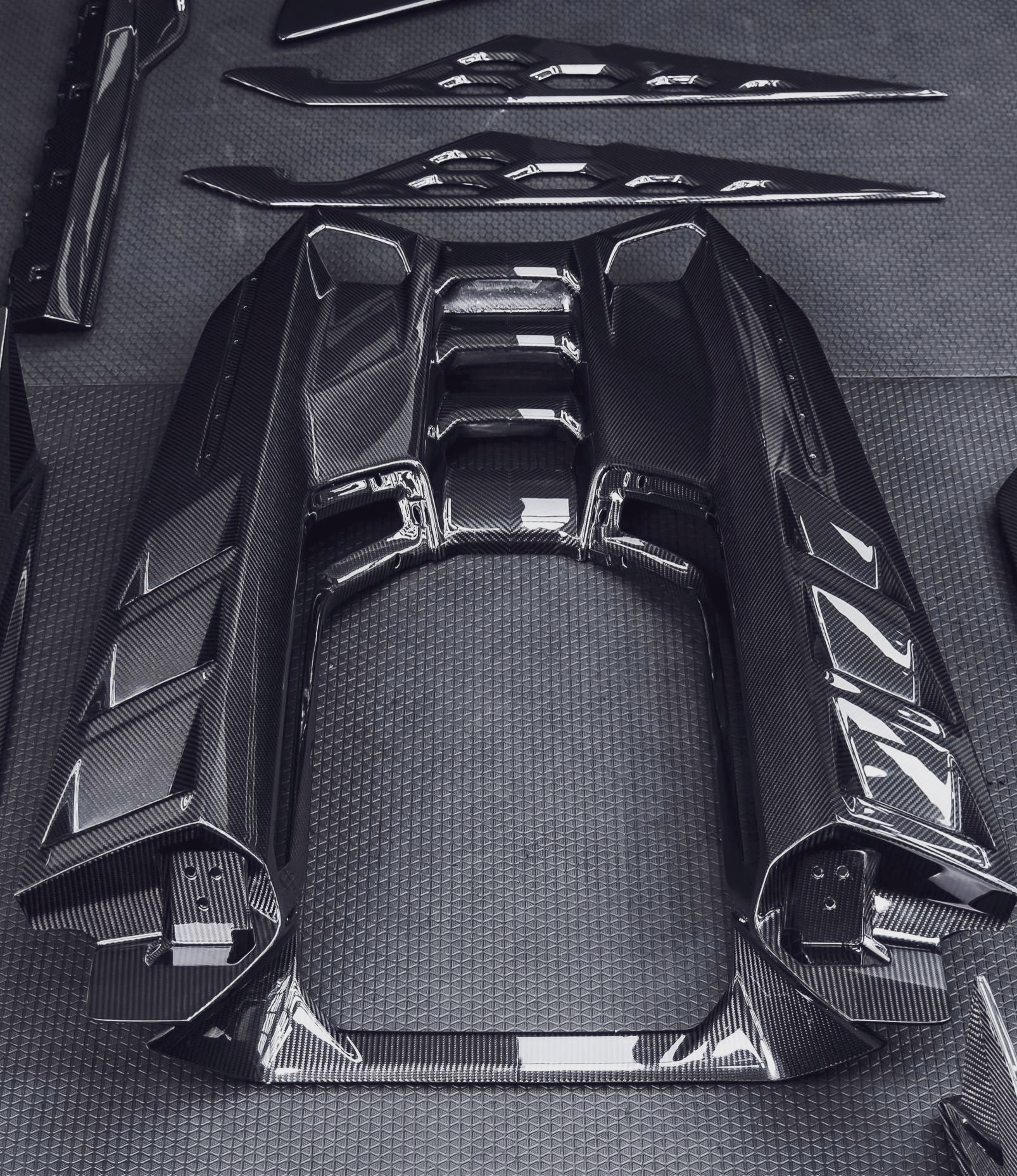 Full DK Dry Carbon Fiber Aero Kit | Lamborghini Revuelto LB744 Complete Body Package
