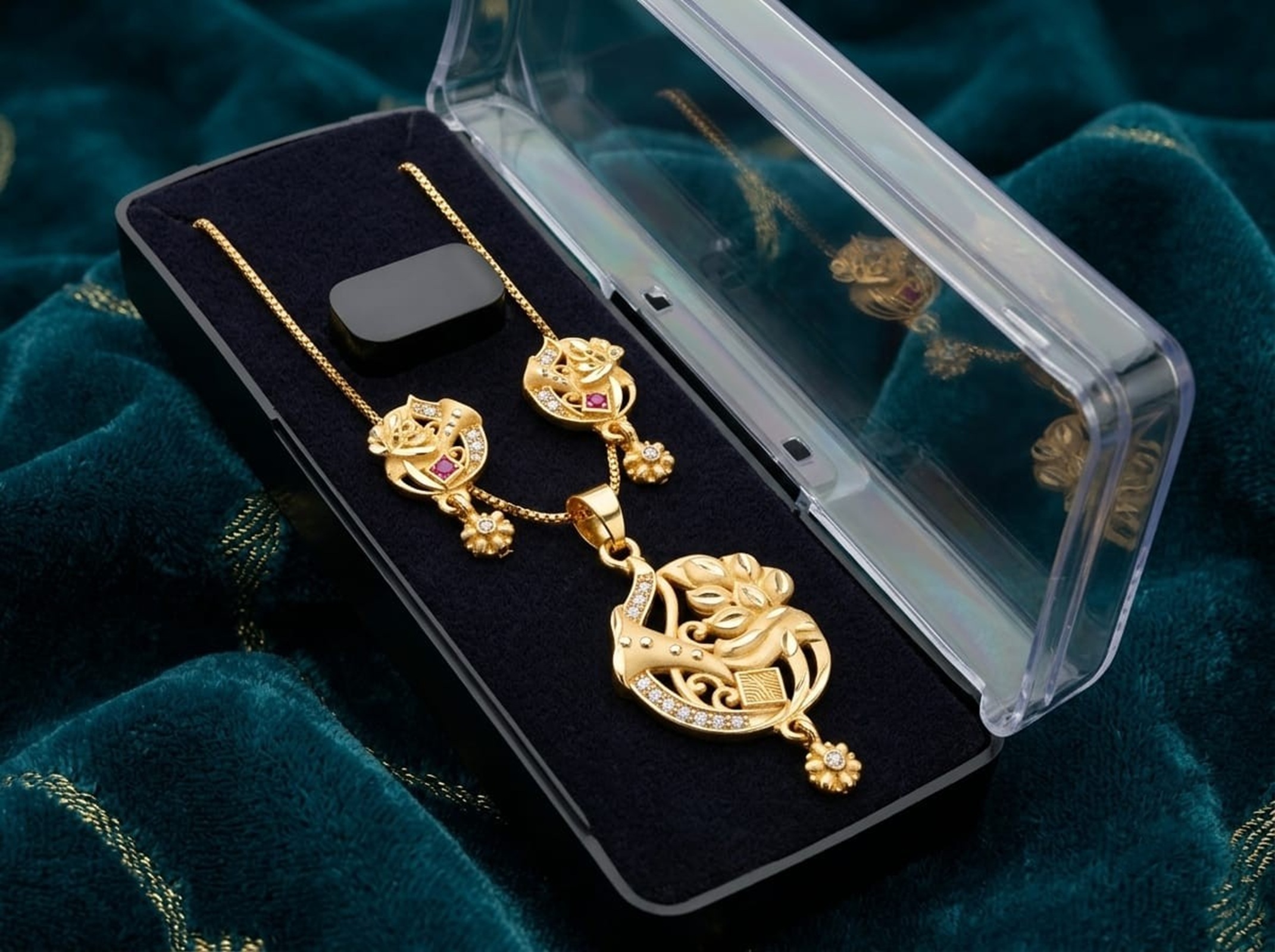 Elegant Gold-Plated Pendant Set