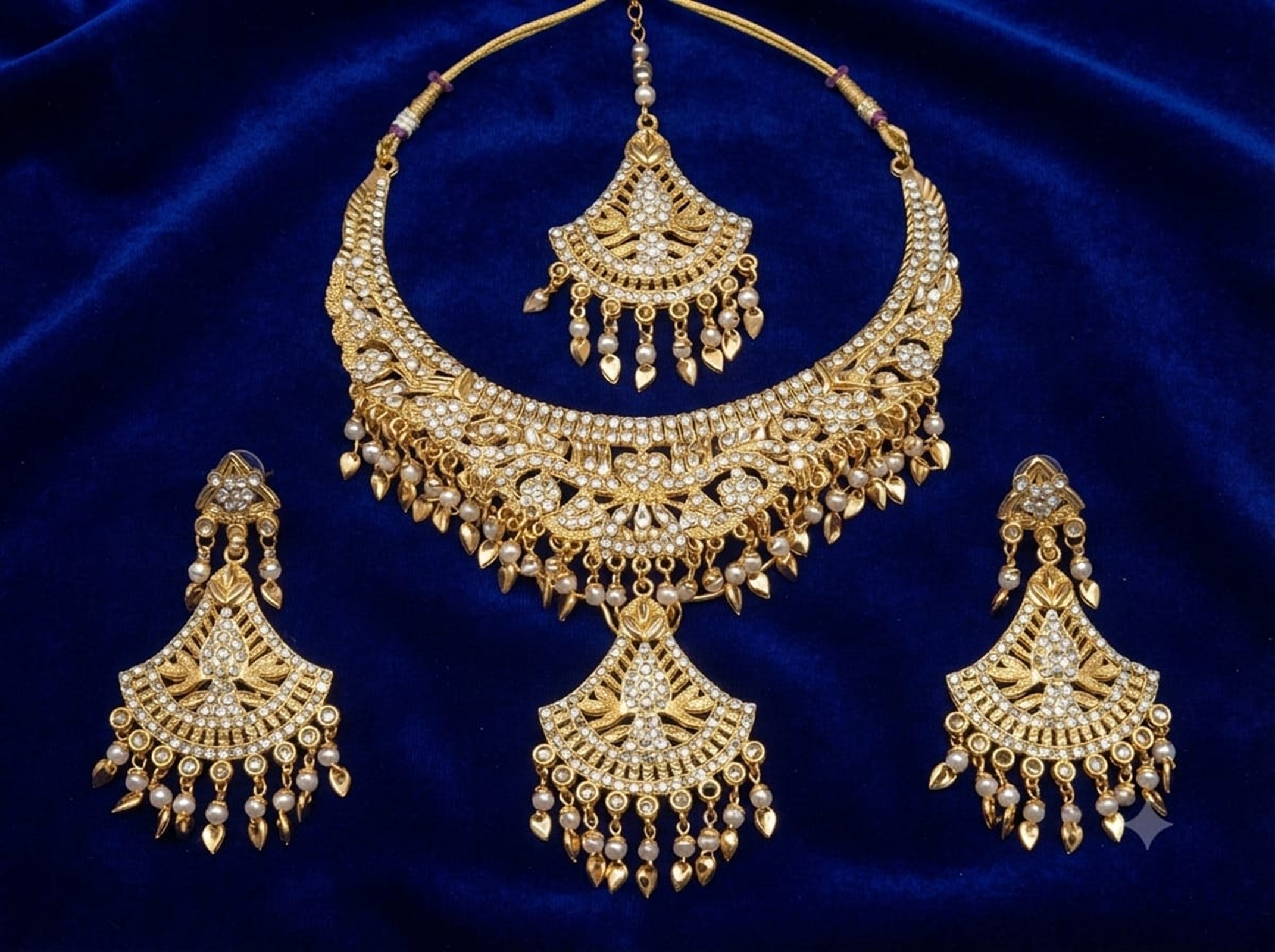 Bridal Gold Plated with Crystal Ethnic Charming Indian Traditional Jewelry Set