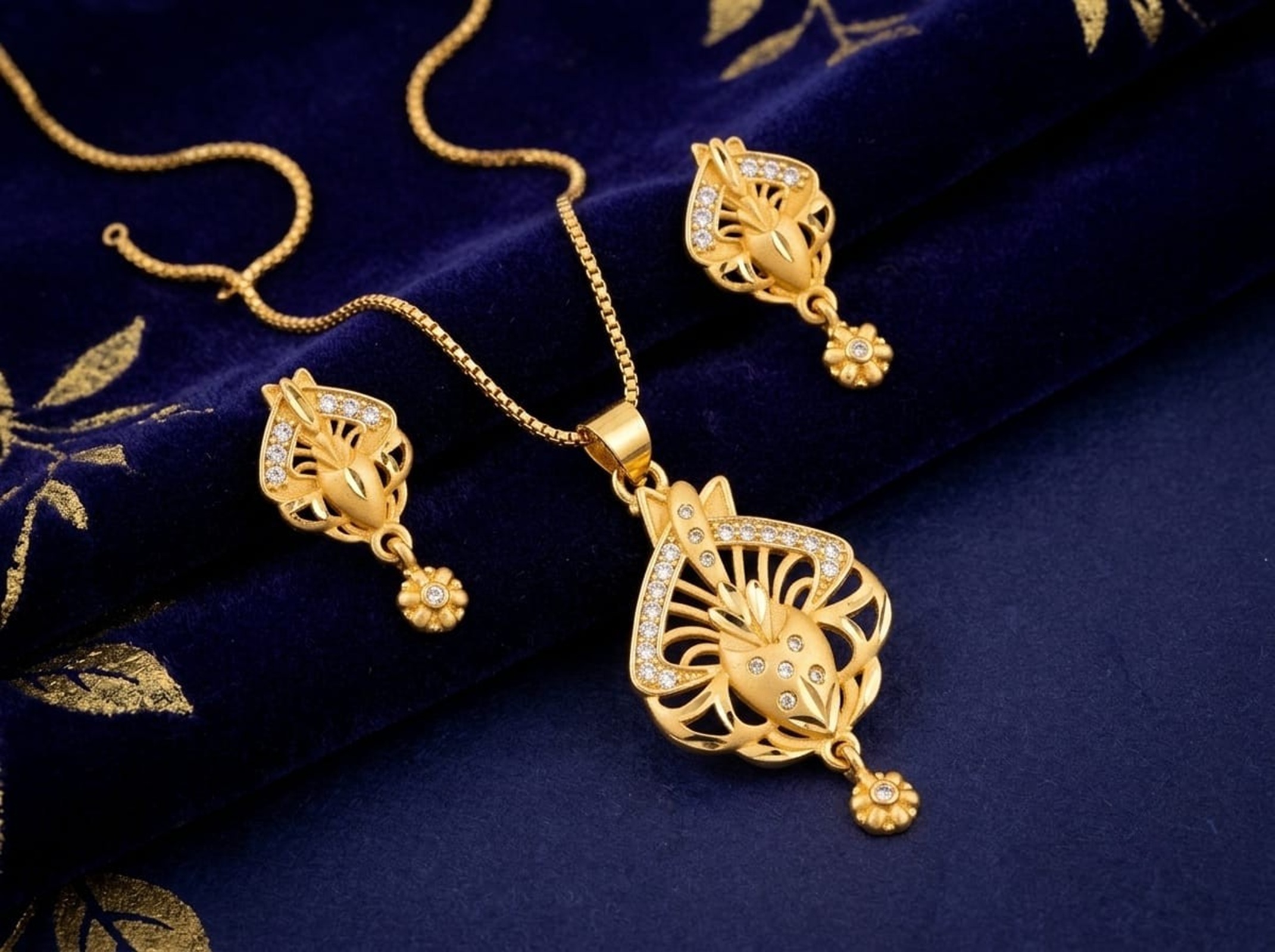 Elegant Gold-Plated Pendant Set
