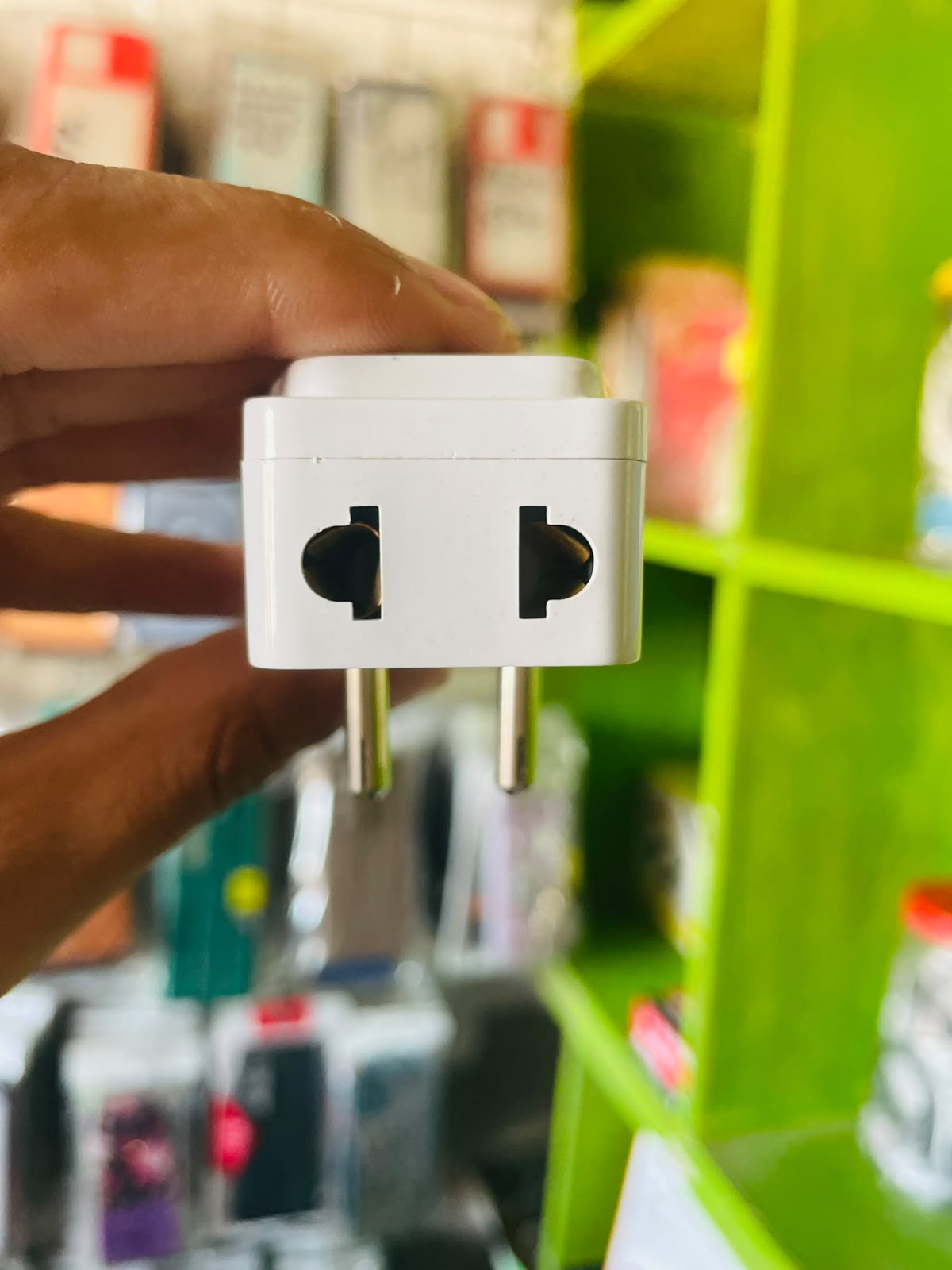 Universal Travel Adapter | 3-pin plug