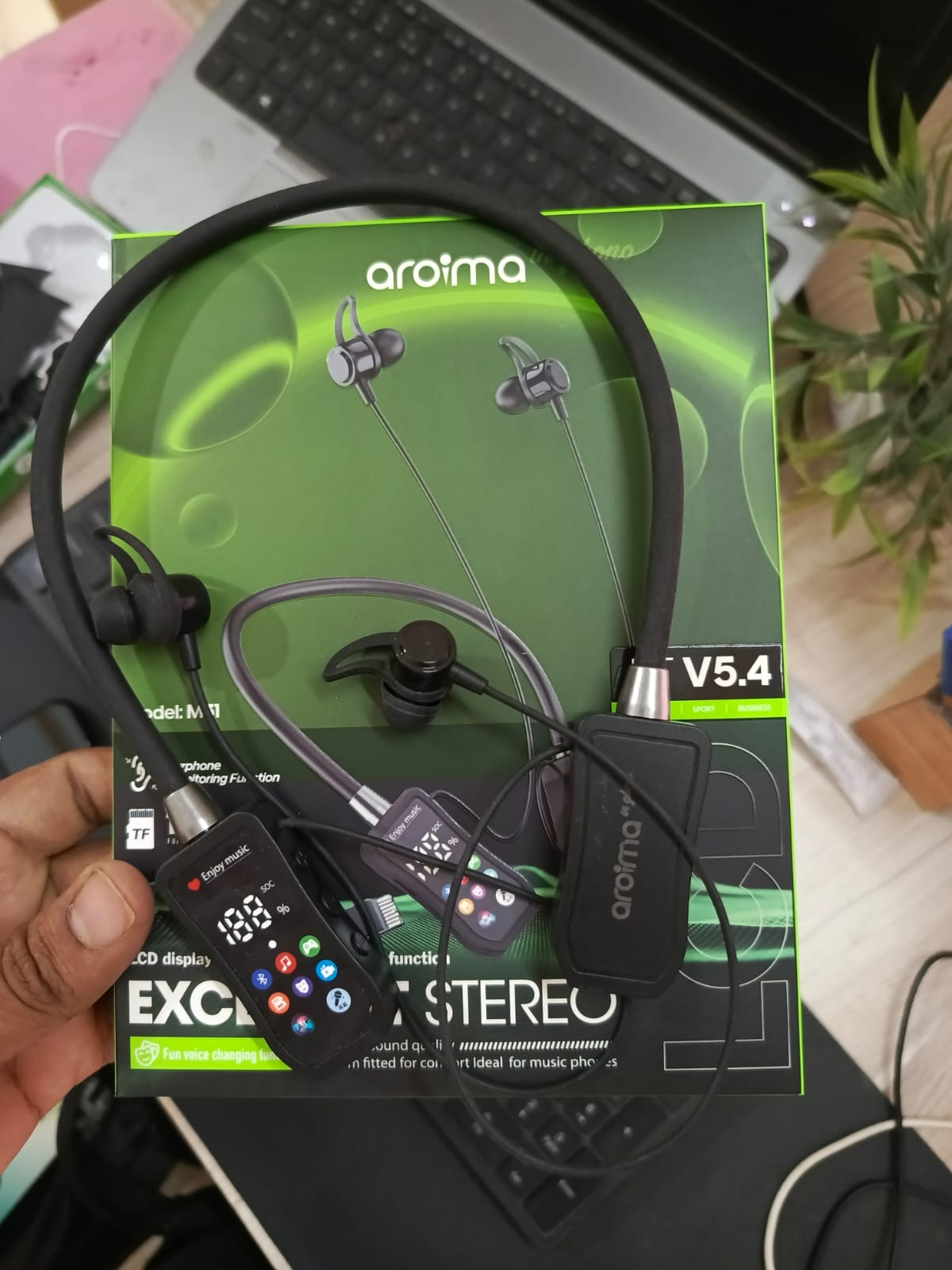 Araimo digital display neckband.