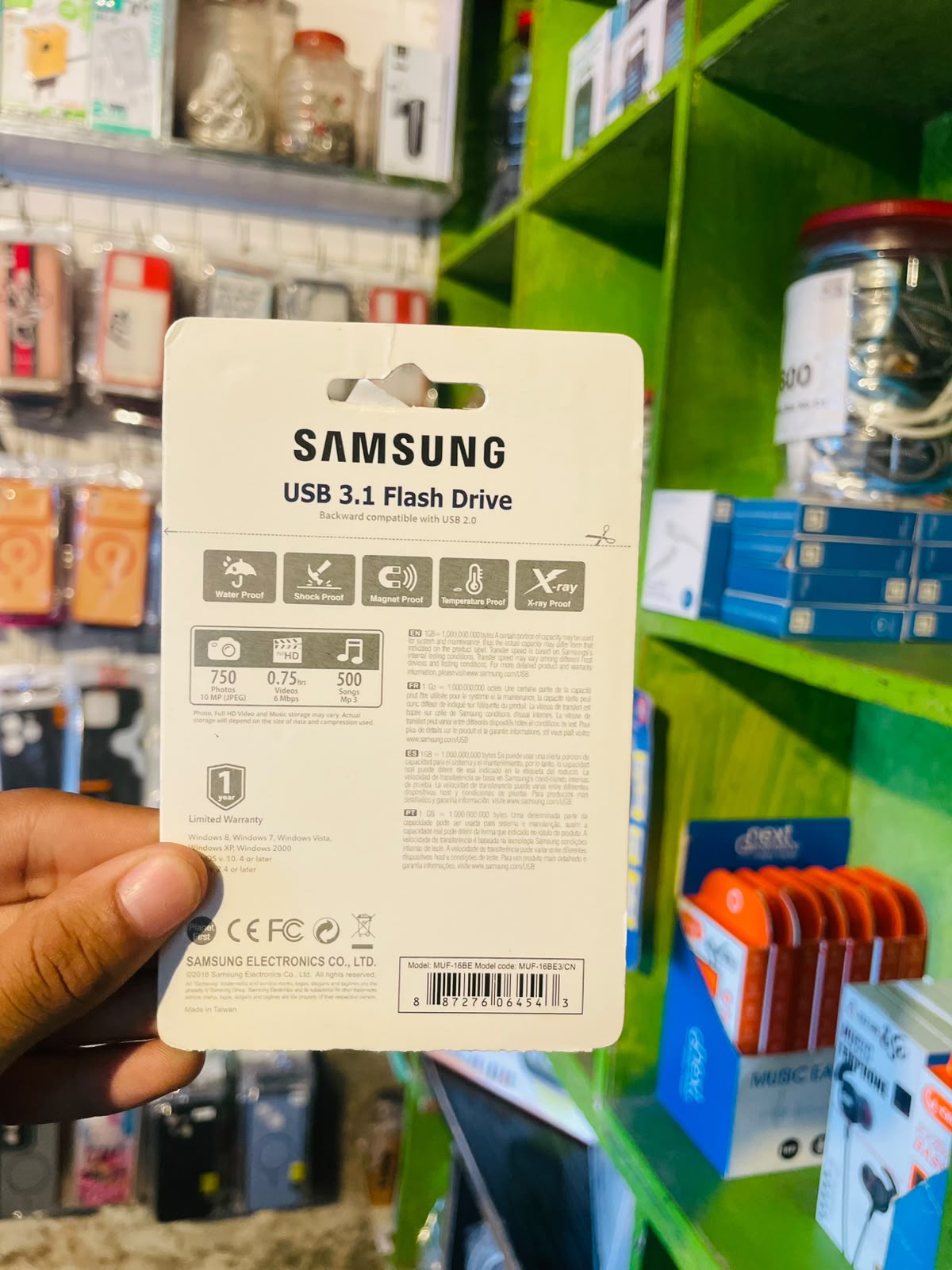 Samsung BAR Plus USB 3.1 Flash Drive 16GB