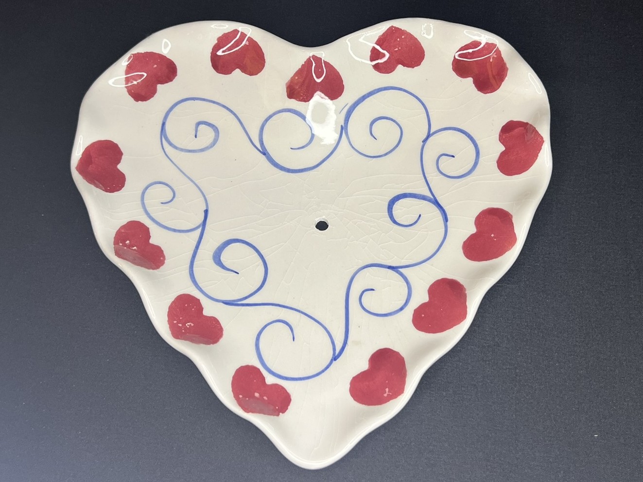Heart-Shaped Ceramic Plate | H117