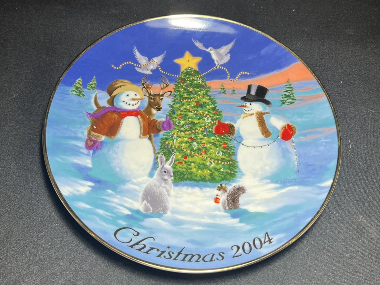 Christmas 2004 Collector Plate | H250
