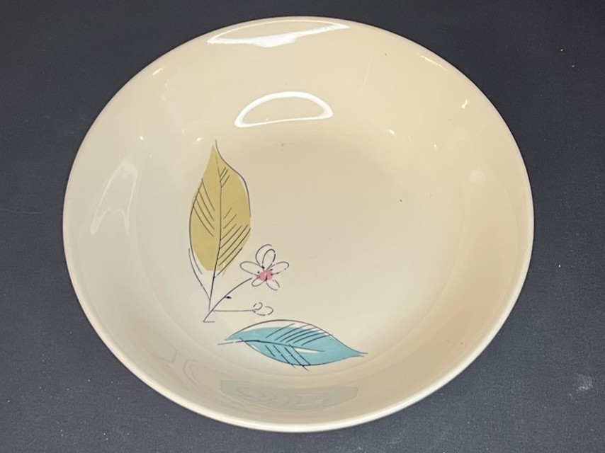 Decorative Leaf & Flower Bowl | B107