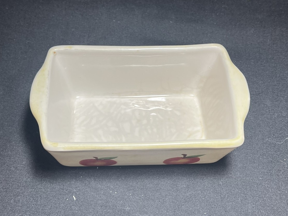 Vintage Apple Loaf Pan | B137