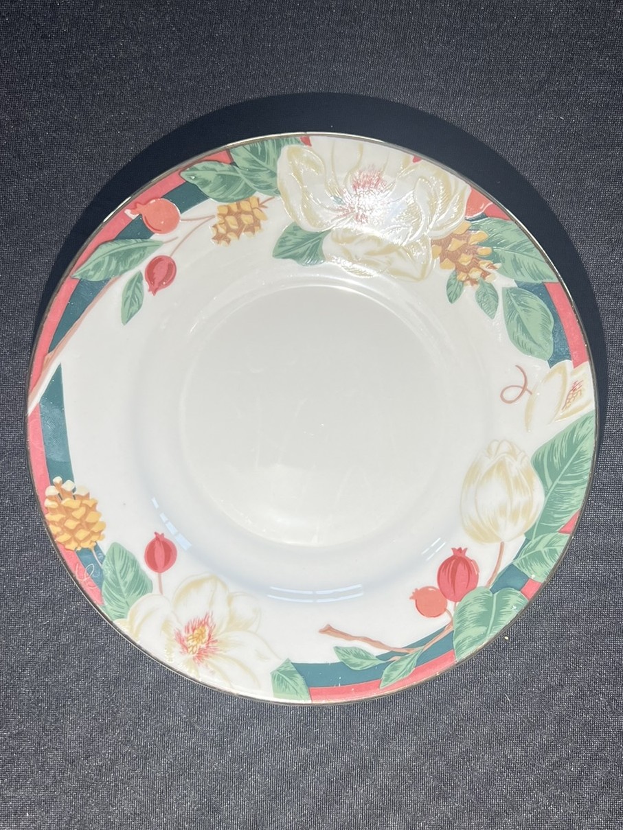 Floral Porcelain Saucer | H138