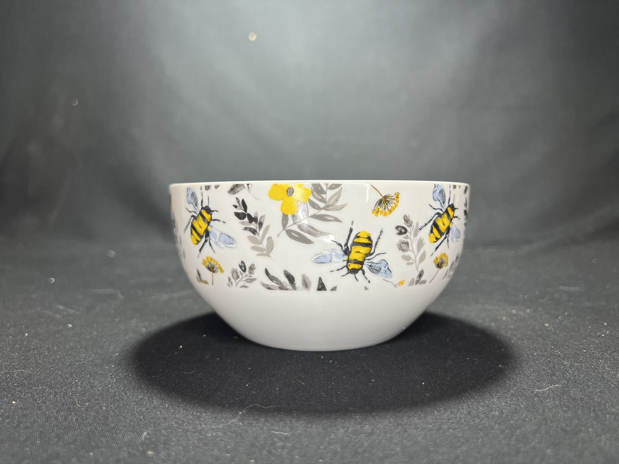 Bee Pattern Ceramic Bowl | B144