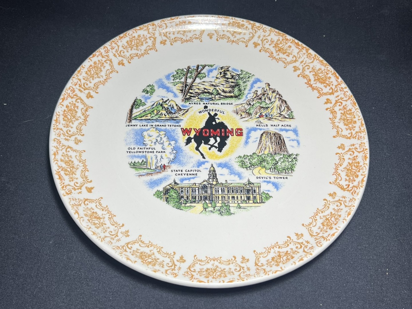 Wyoming Souvenir Collector Plate | PU127
