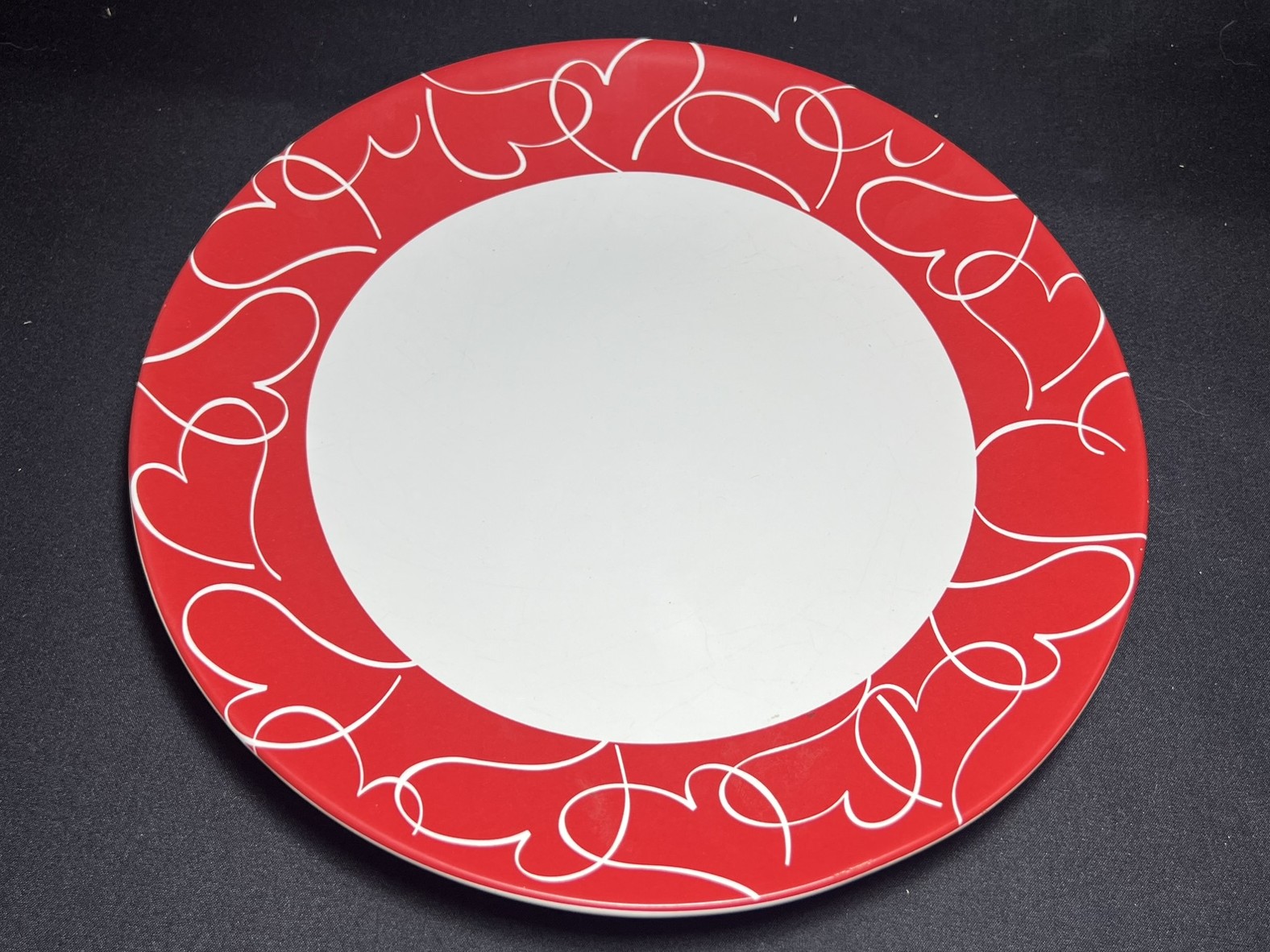 Red Decorative Dinner Plate | H223