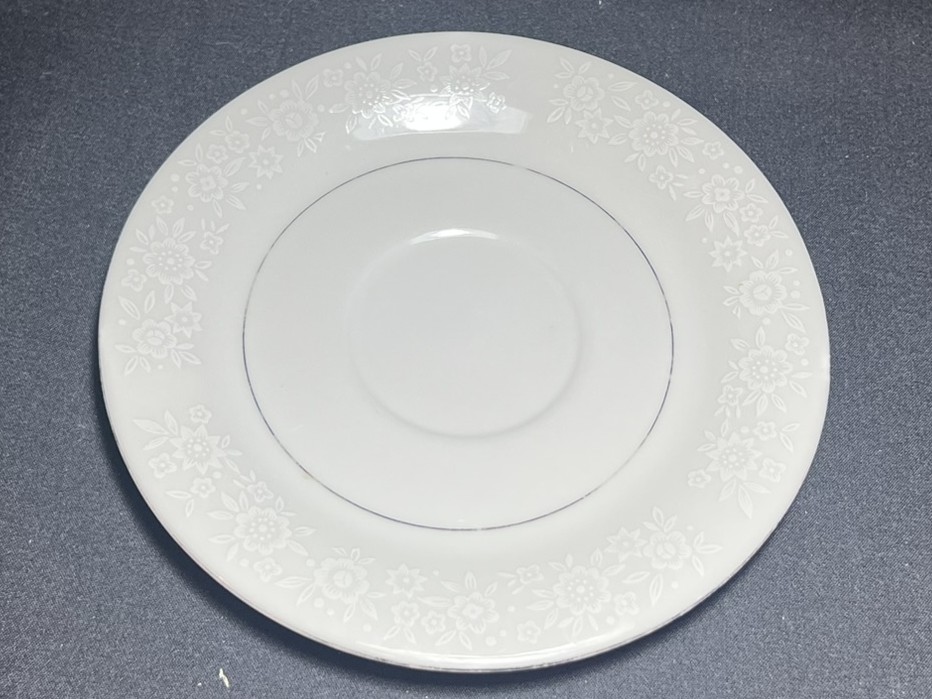 White Floral Saucer Plate | PFL195