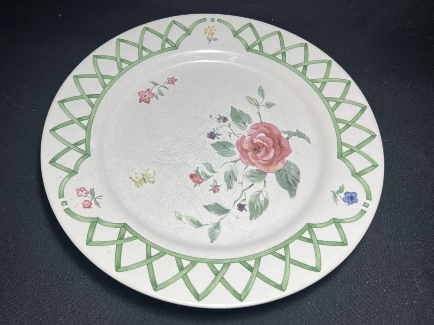 Vintage Floral Decorative Plate | PFL214