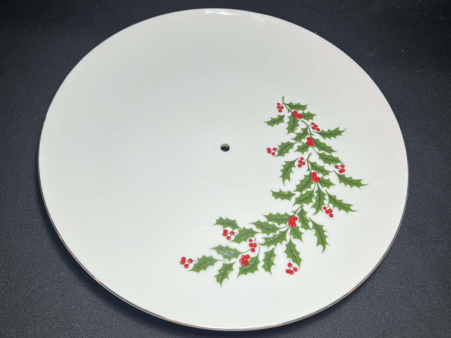 Holiday Holly Decorative Plate | H217